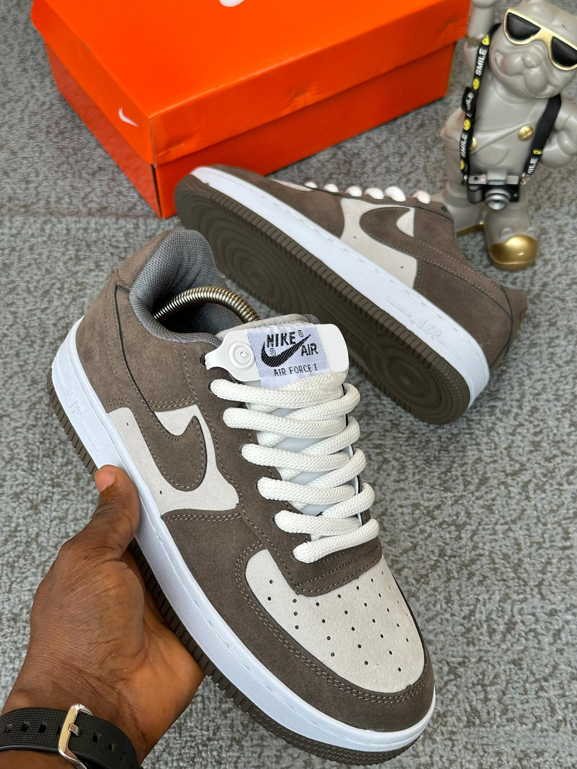 sneakers #0001 sneakers #0001